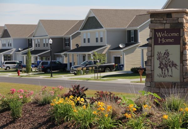 With features like walking paths, fitness facilities and ample outdoor space, Corvias’ housing communities await to welcome residents to their new home.